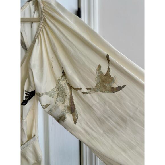 Calvin Tran Cream Soft Loose Wrap Top Size Medium New with Tags - Picture 5 of 6